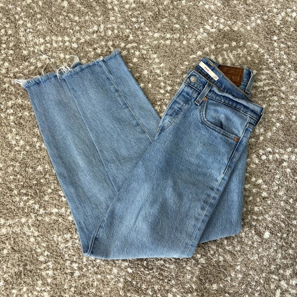 Levi's WEDGIE Premium High Rise Waisted Blue Denim Jeans - Picture 1 of 11